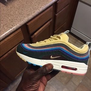 Wortherspoon Nike Air Max No Trades